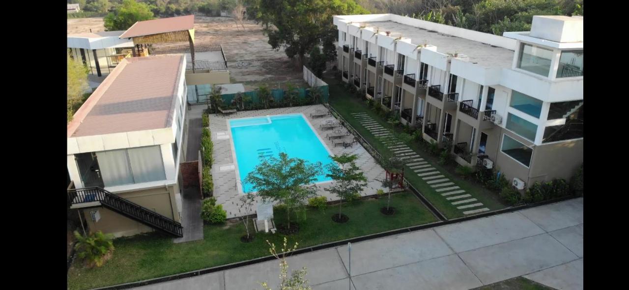 WH Hotel & Service Apartment Thanlyin Exterior foto